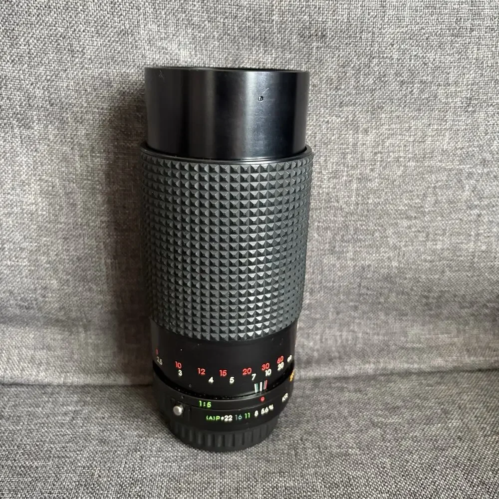 Focal MC Auto Zoom 1:4.5 80-200mm Lens Untested With‎ Case